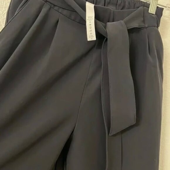 Lululemon Noir Wide Leg Crop Pants Size 6 Belted Waist Black Flowy Workwear S - Picture 8 of 11